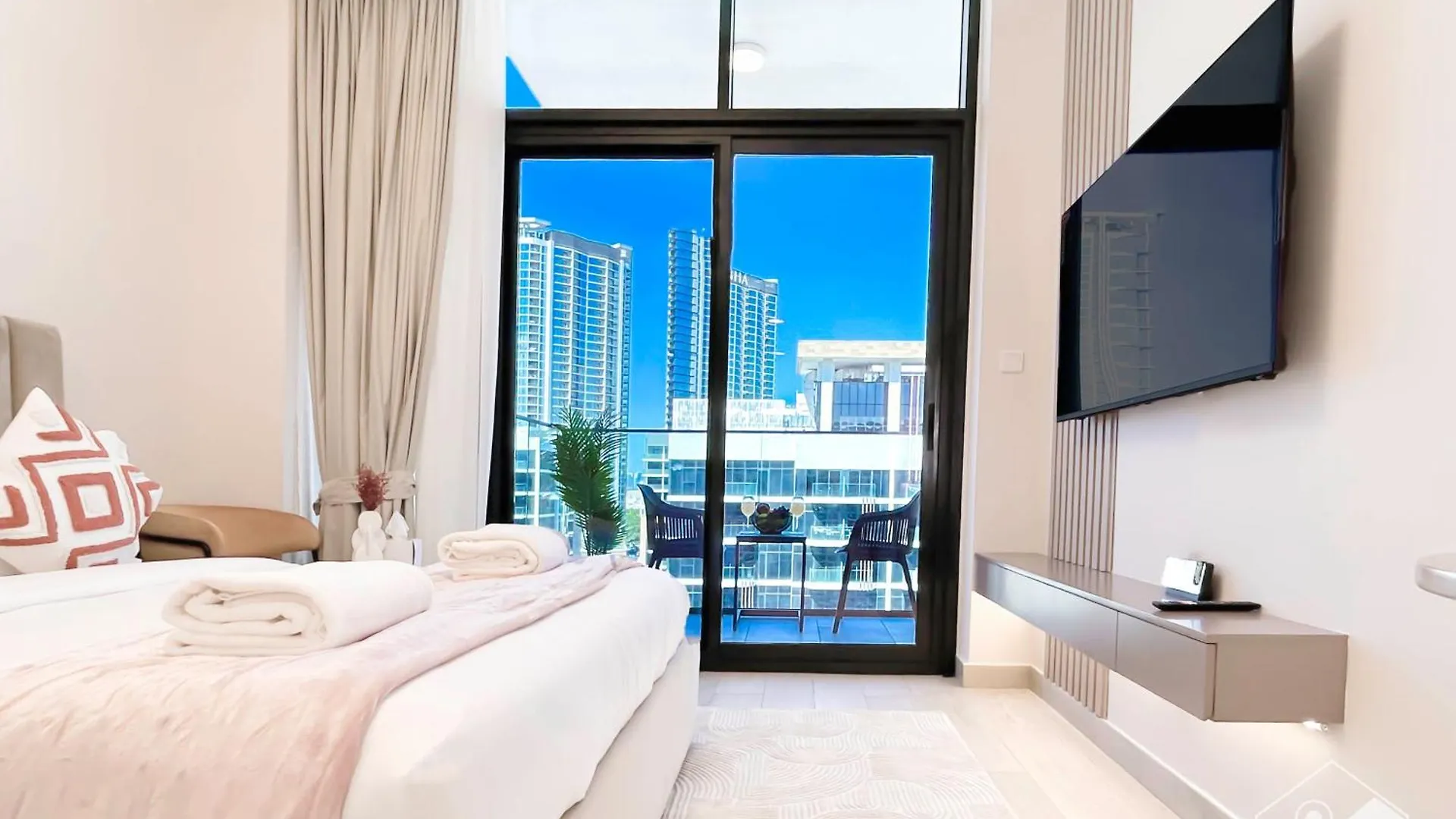 Riviera Charm Studio With Balcony Dubai